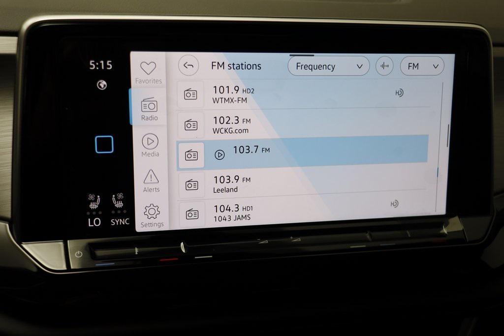 new 2026 Volkswagen Atlas Cross Sport car, priced at $44,362