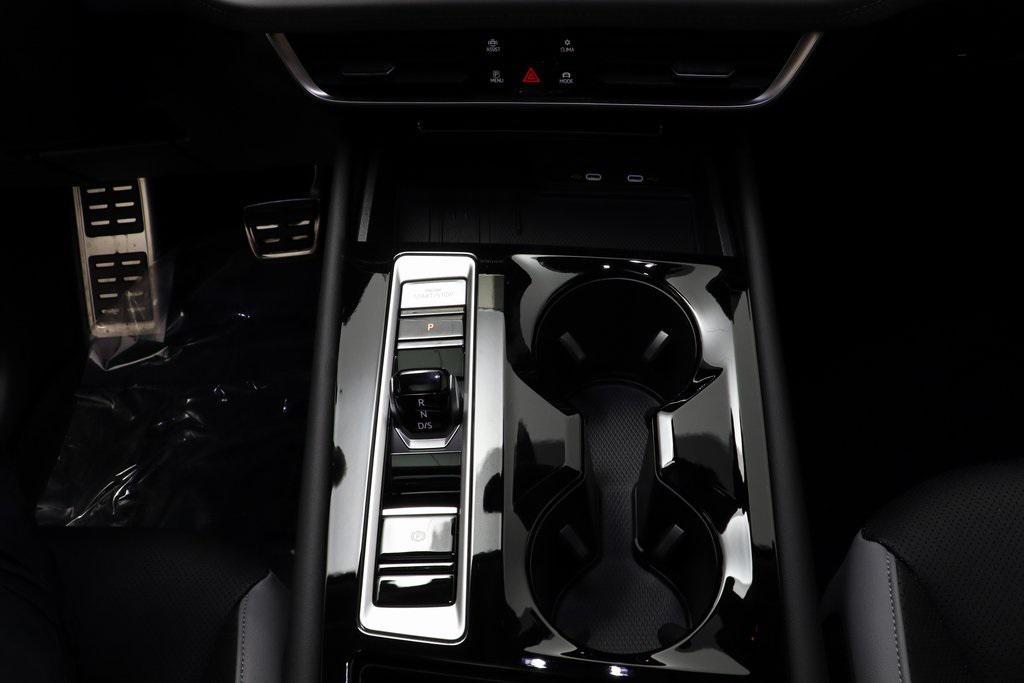 new 2025 Volkswagen Atlas car, priced at $40,904