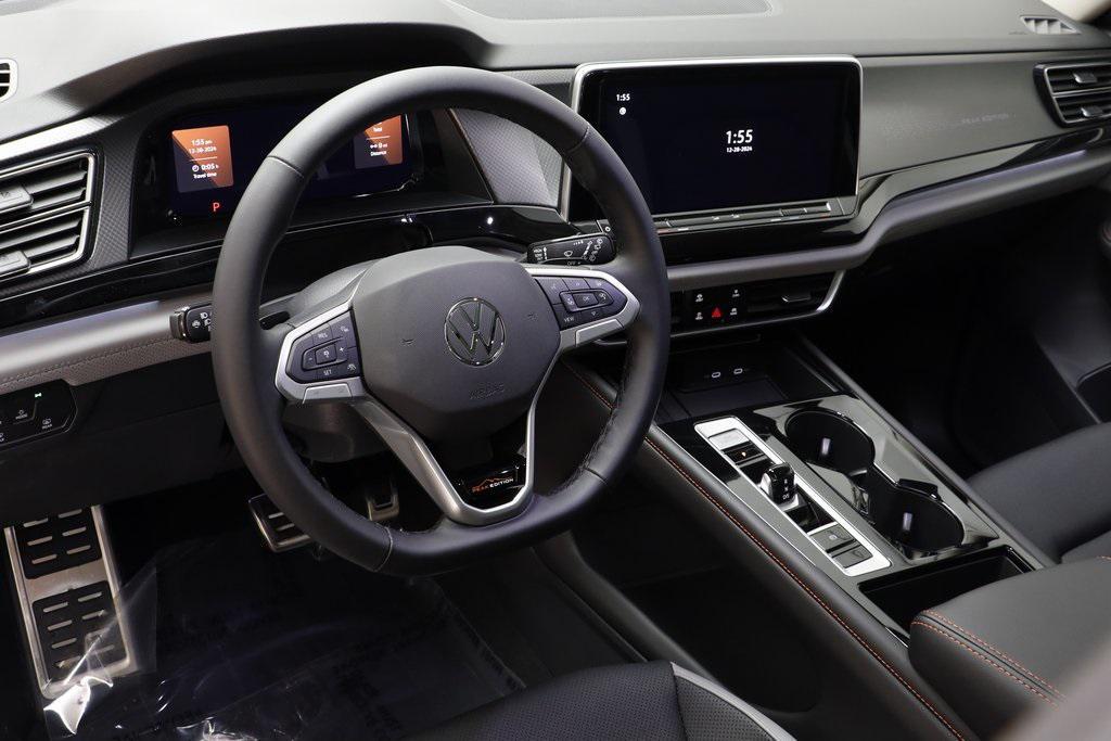 new 2025 Volkswagen Atlas car, priced at $40,904