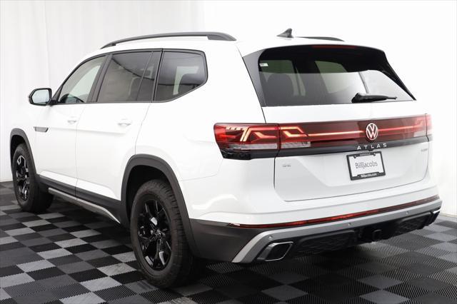 new 2025 Volkswagen Atlas car, priced at $45,404