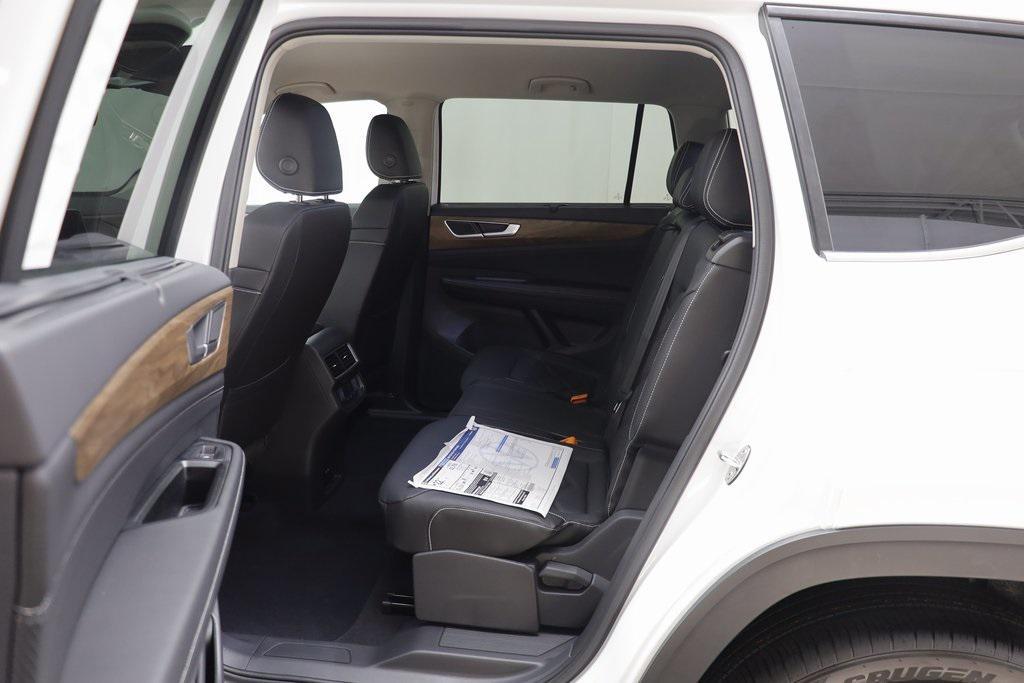 new 2026 Volkswagen Atlas car, priced at $45,927