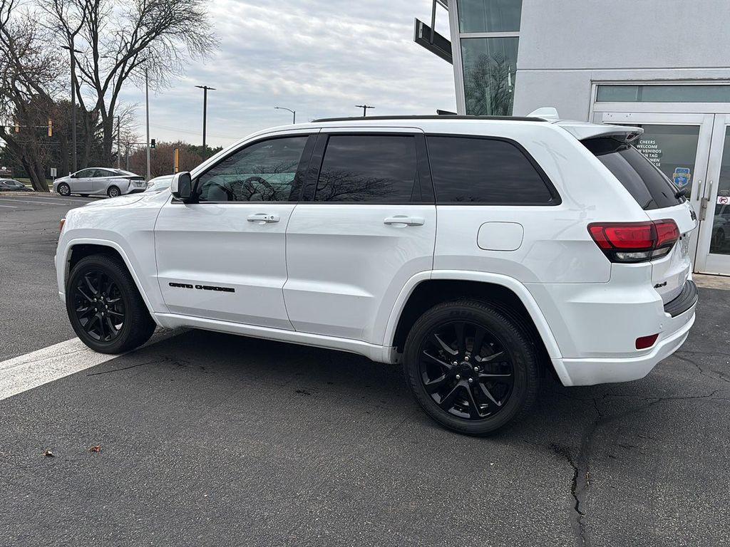 used 2018 Jeep Grand Cherokee car, priced at $17,661