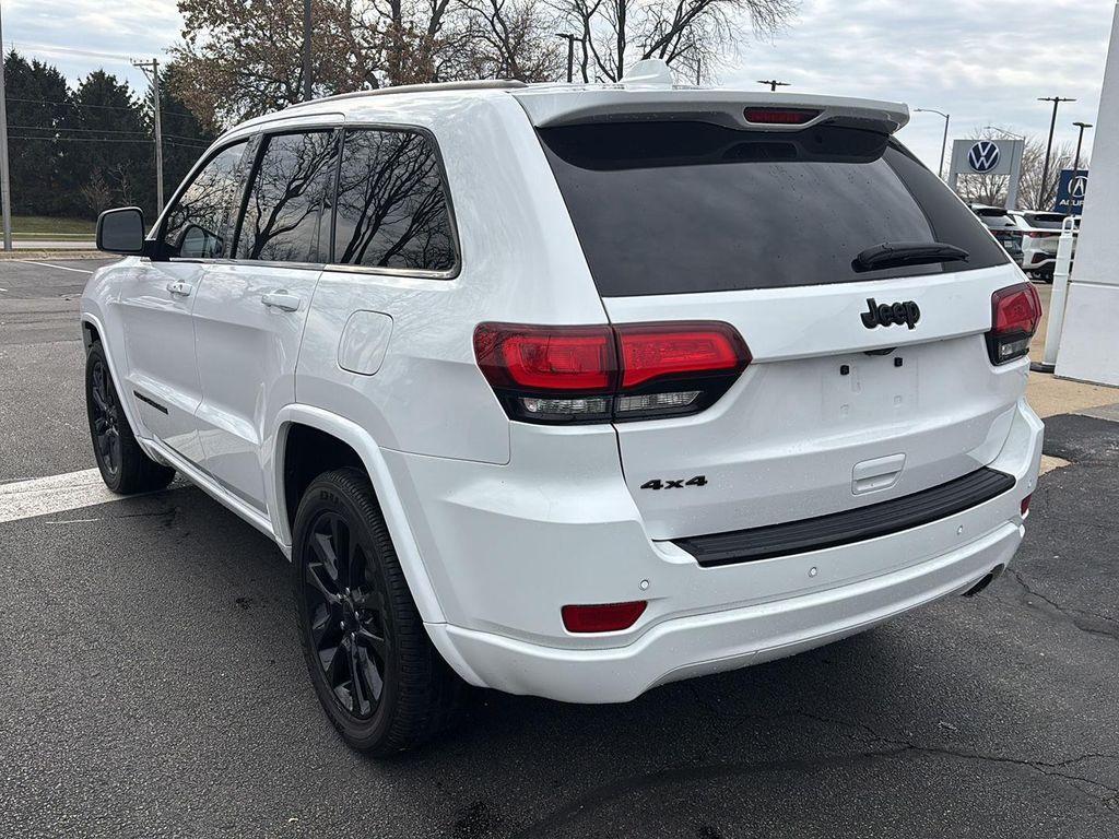 used 2018 Jeep Grand Cherokee car, priced at $17,661