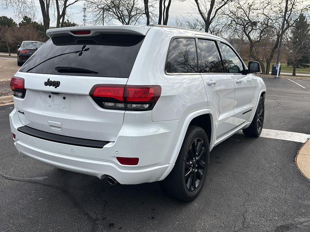 used 2018 Jeep Grand Cherokee car, priced at $17,661