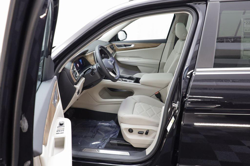 new 2026 Volkswagen Atlas car, priced at $46,522