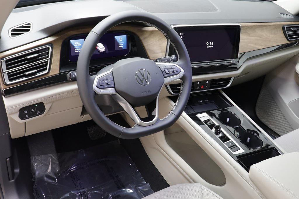 new 2026 Volkswagen Atlas car, priced at $46,522