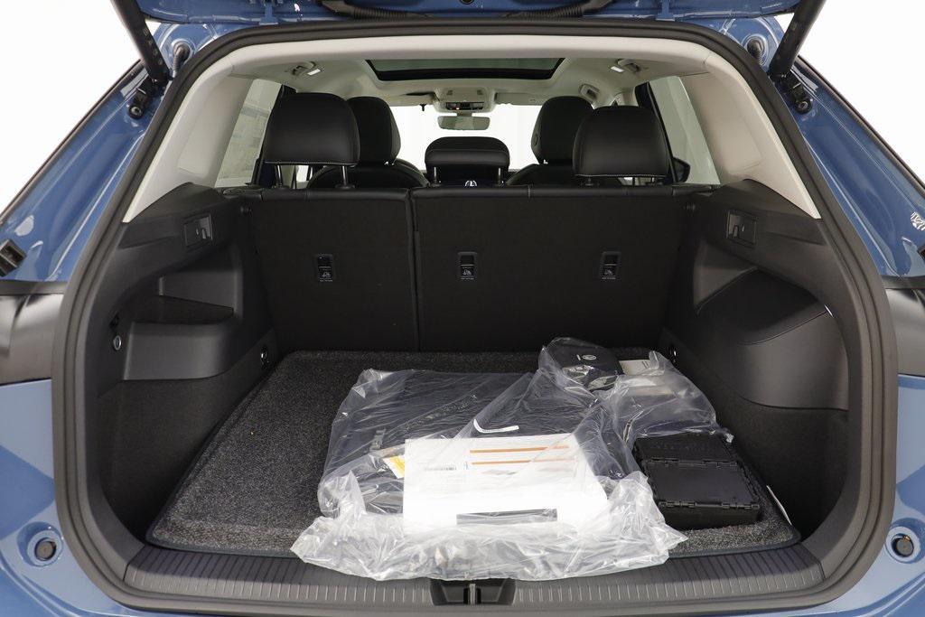 new 2025 Volkswagen Tiguan car, priced at $35,707
