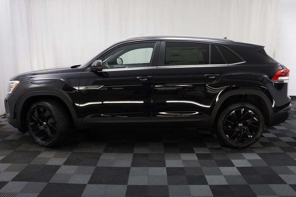 new 2025 Volkswagen Atlas Cross Sport car, priced at $42,071