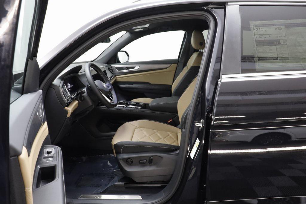 new 2025 Volkswagen Atlas Cross Sport car, priced at $42,071