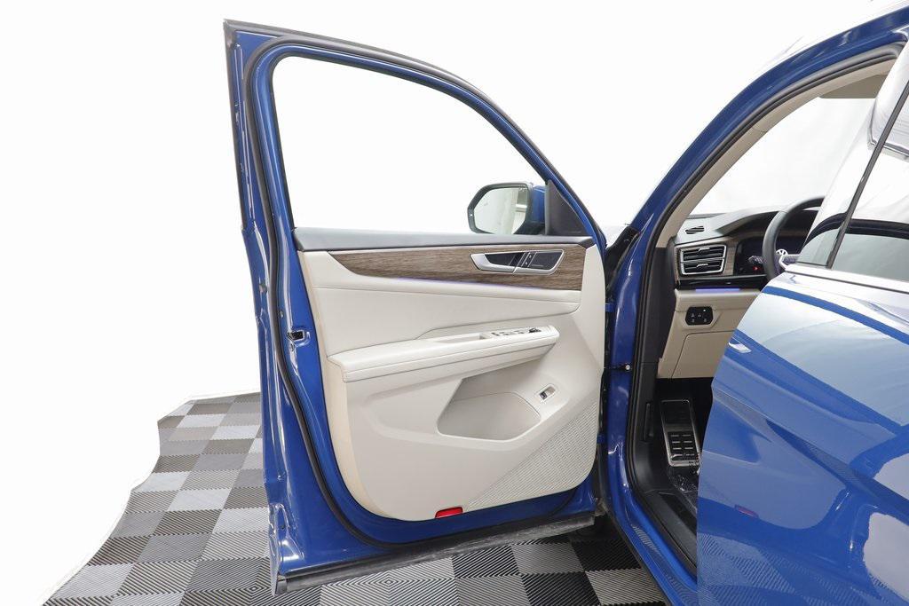 used 2025 Volkswagen Atlas car, priced at $41,697