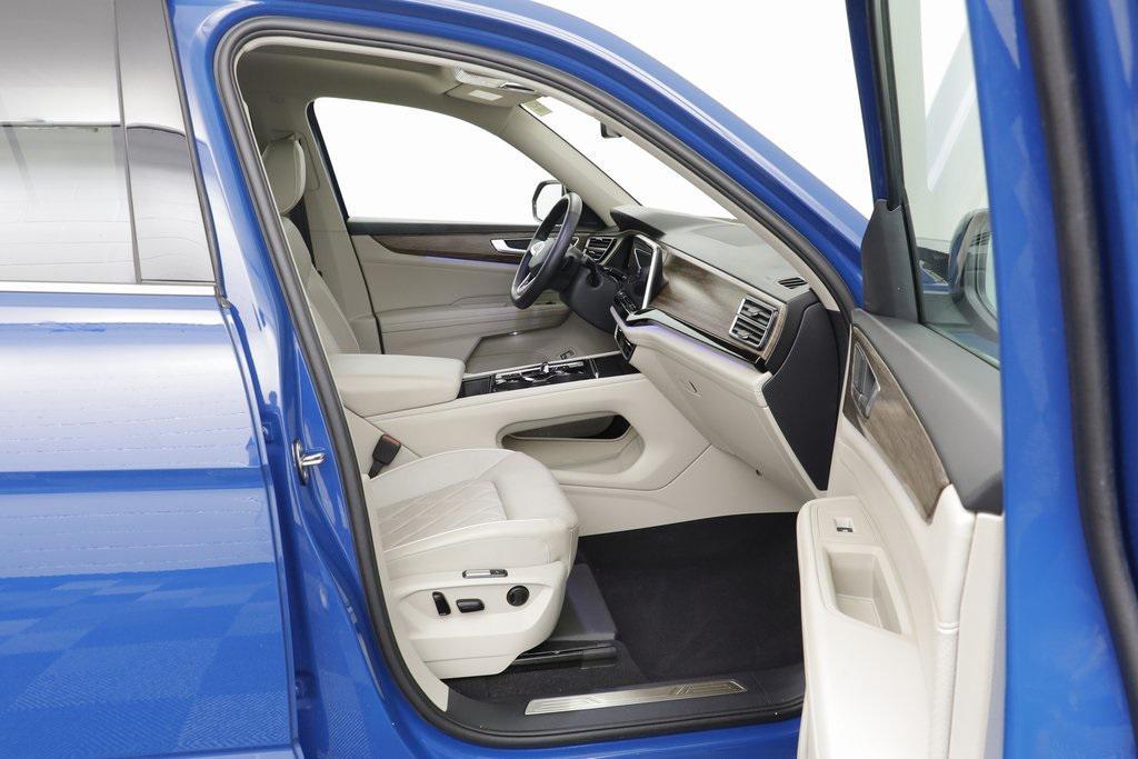 used 2025 Volkswagen Atlas car, priced at $41,697