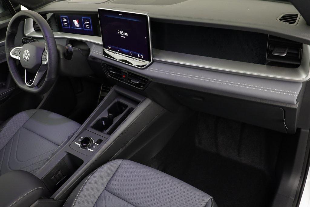 new 2025 Volkswagen Tiguan car, priced at $36,235