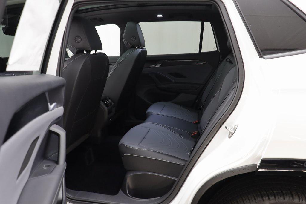 new 2025 Volkswagen Tiguan car, priced at $36,235