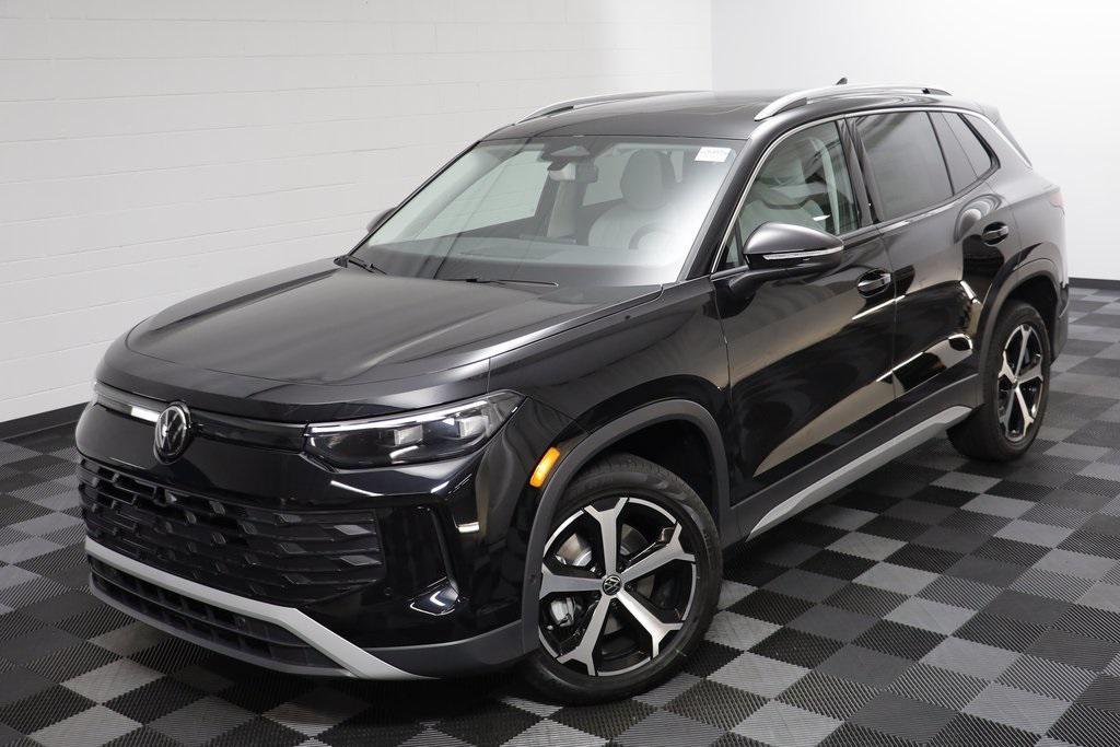 new 2025 Volkswagen Tiguan car, priced at $35,270