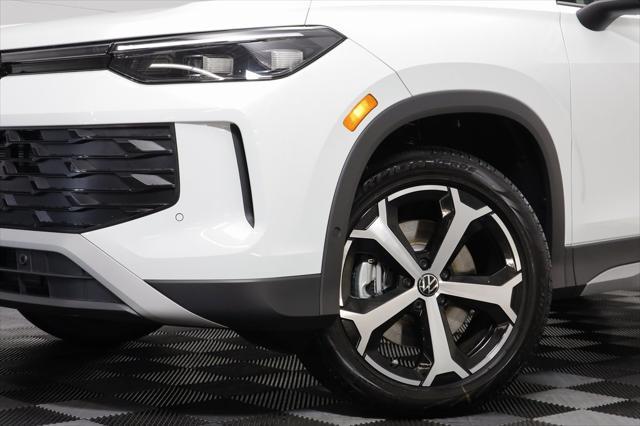 new 2025 Volkswagen Tiguan car, priced at $35,040