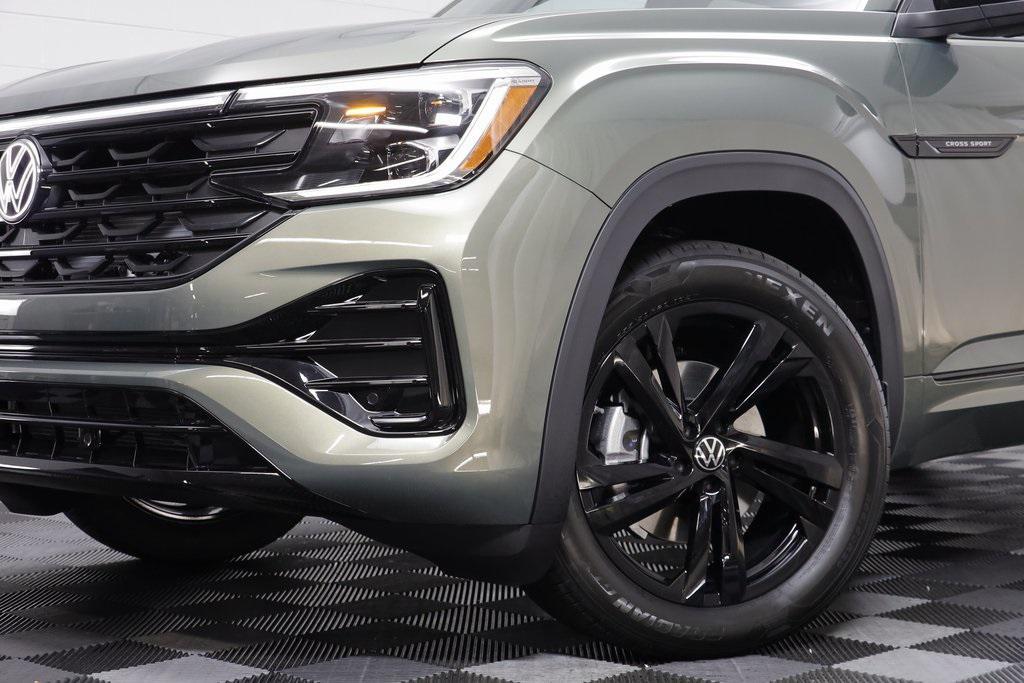 new 2026 Volkswagen Atlas Cross Sport car, priced at $50,147