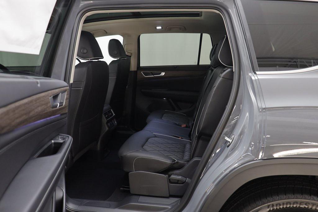 new 2026 Volkswagen Atlas car, priced at $53,979