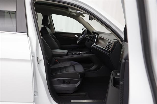used 2025 Volkswagen Atlas car, priced at $46,224