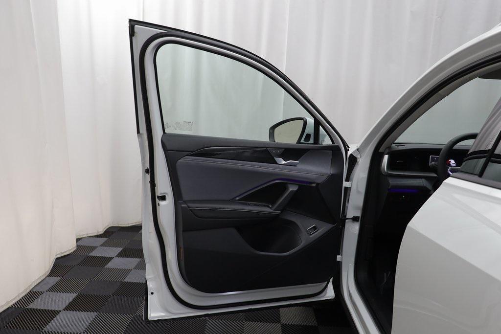 new 2026 Volkswagen Tiguan car, priced at $36,847