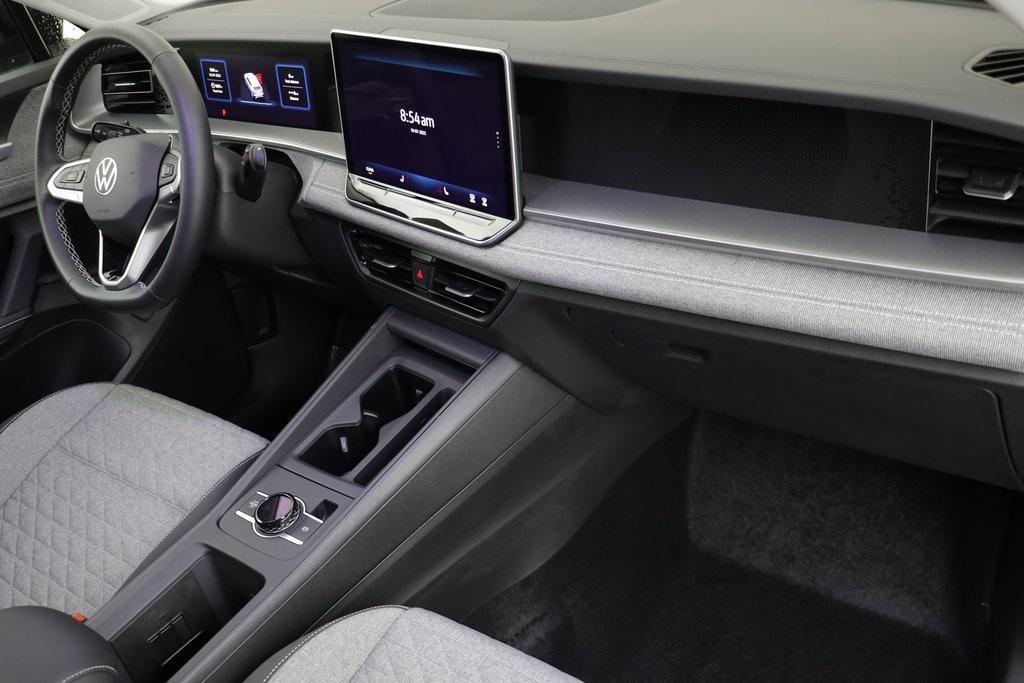 new 2025 Volkswagen Tiguan car, priced at $29,961