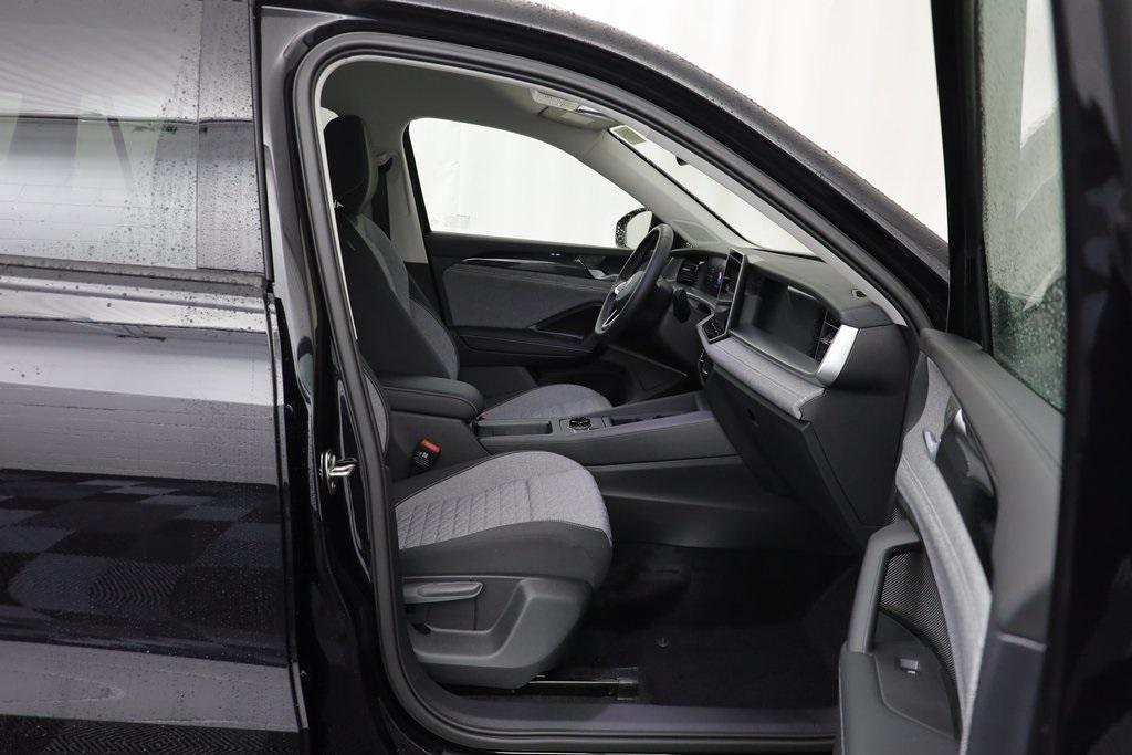 new 2025 Volkswagen Tiguan car, priced at $29,961