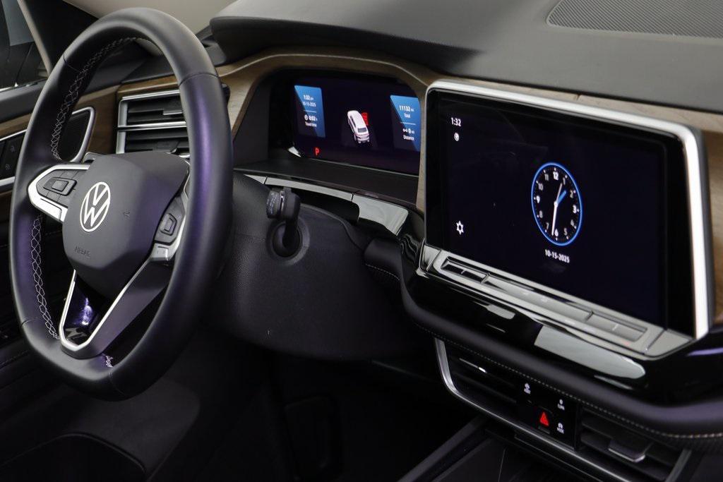 used 2025 Volkswagen Atlas car, priced at $34,047