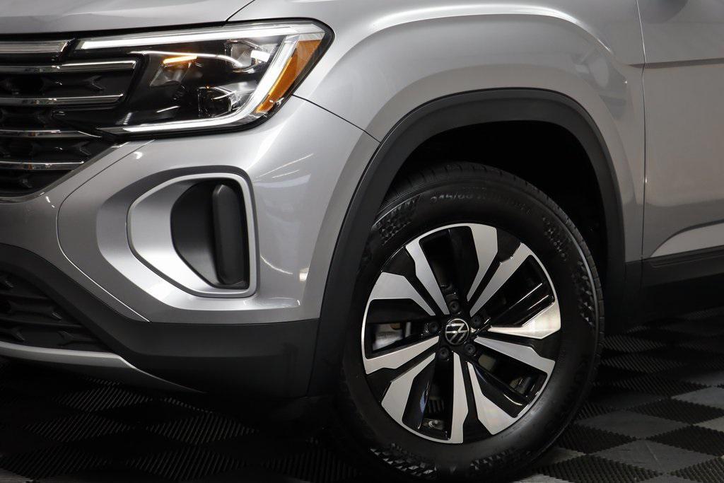 used 2025 Volkswagen Atlas car, priced at $34,047