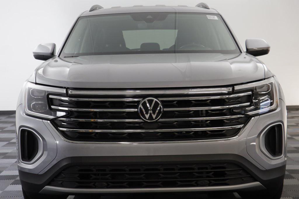 used 2025 Volkswagen Atlas car, priced at $34,047