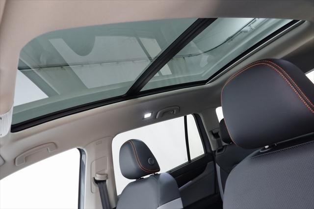 new 2025 Volkswagen Atlas car, priced at $45,511