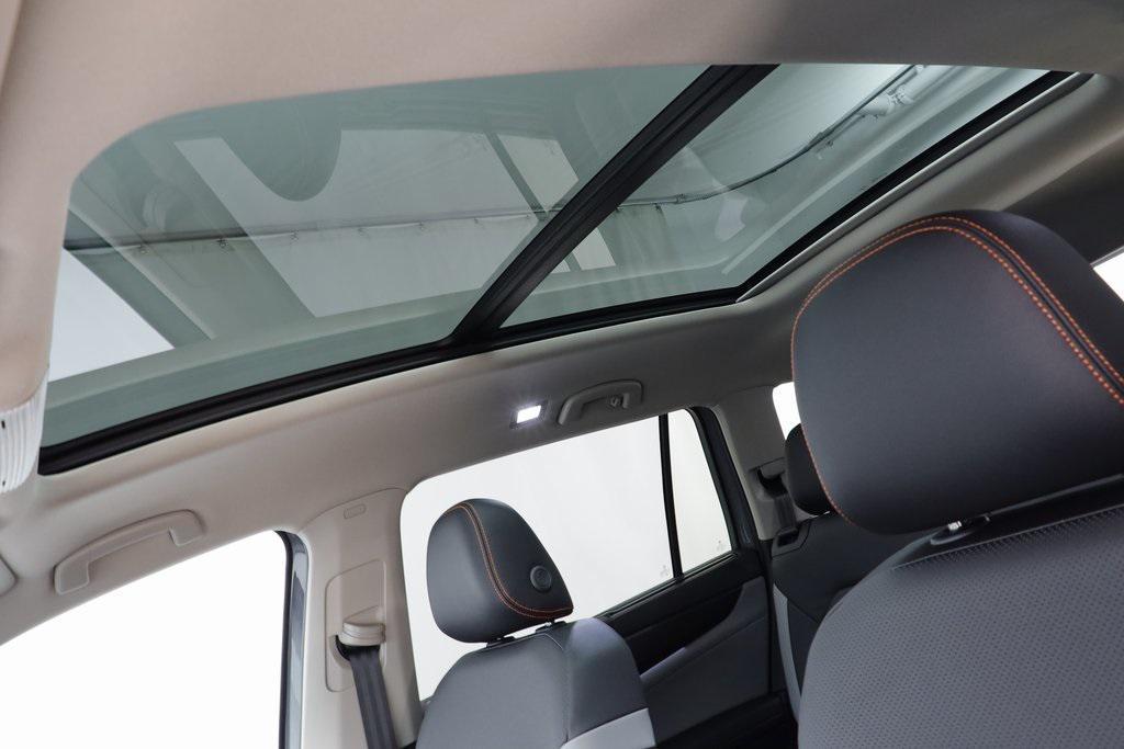 new 2025 Volkswagen Atlas car, priced at $42,514