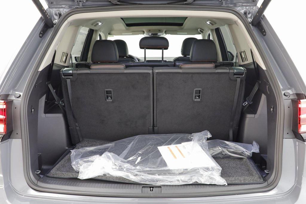 new 2025 Volkswagen Atlas car, priced at $42,514