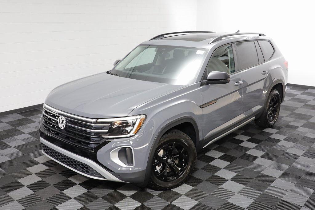 new 2025 Volkswagen Atlas car, priced at $42,514