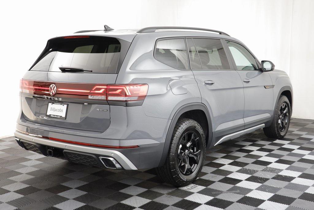 new 2025 Volkswagen Atlas car, priced at $42,514