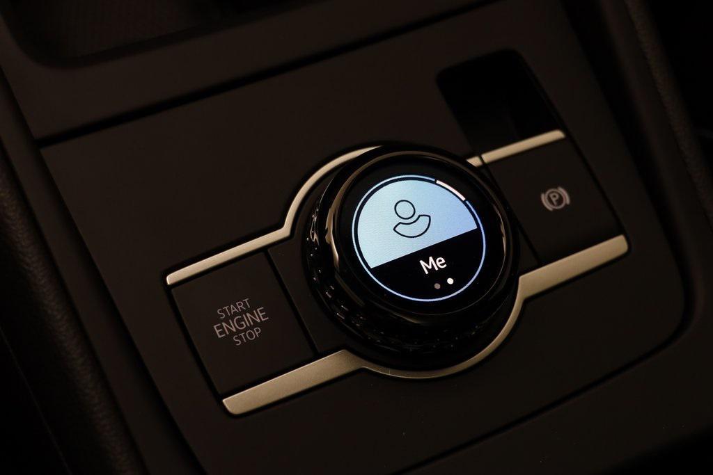 new 2025 Volkswagen Tiguan car, priced at $33,770