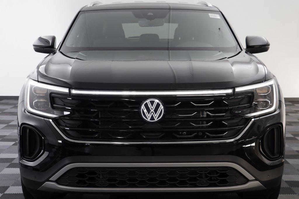 new 2025 Volkswagen Atlas Cross Sport car, priced at $41,732