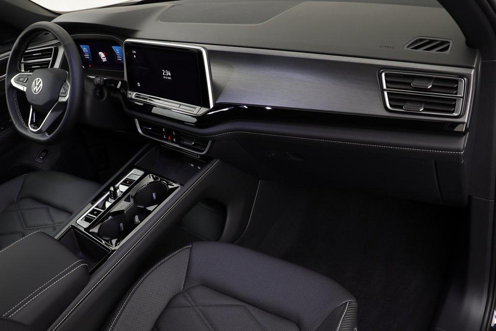 new 2025 Volkswagen Atlas Cross Sport car, priced at $41,732
