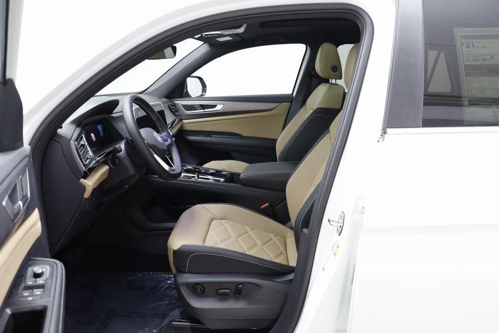 new 2025 Volkswagen Atlas Cross Sport car, priced at $43,276