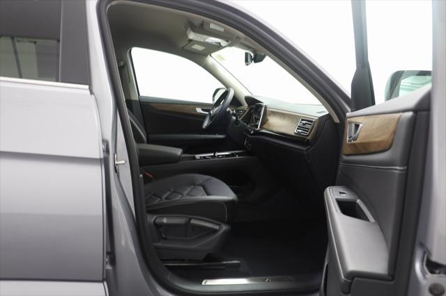 new 2024 Volkswagen Atlas car, priced at $40,691