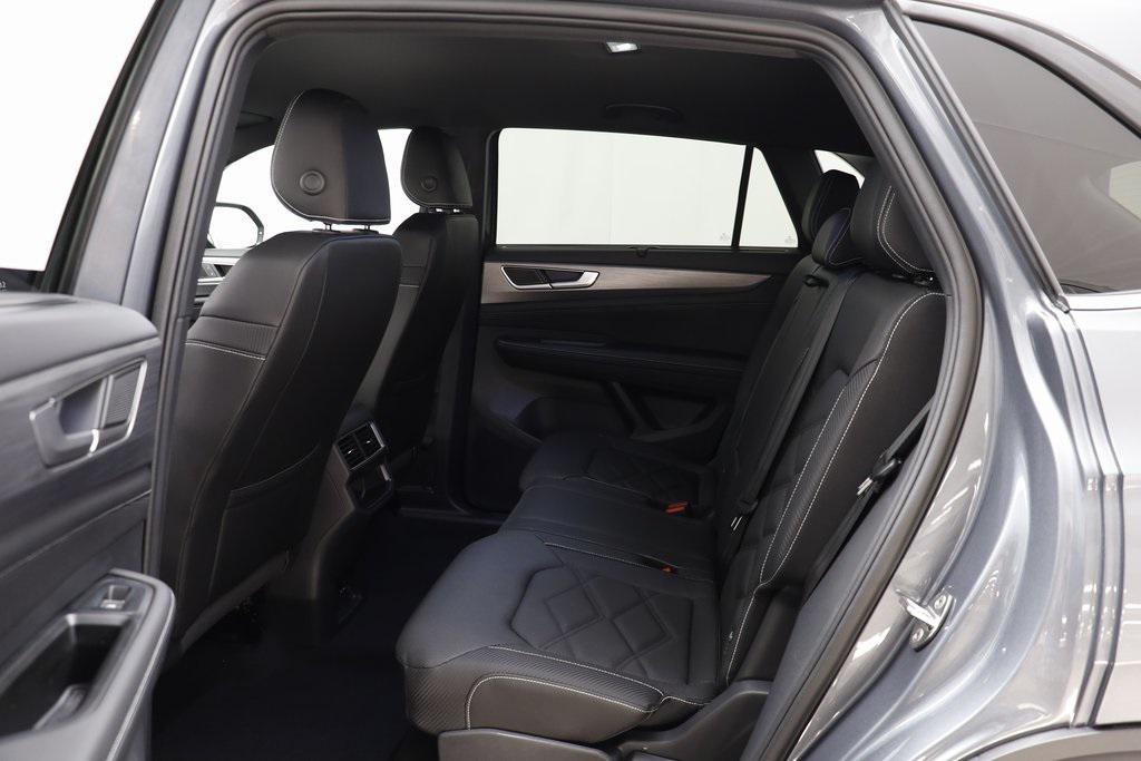 new 2025 Volkswagen Atlas Cross Sport car, priced at $41,732