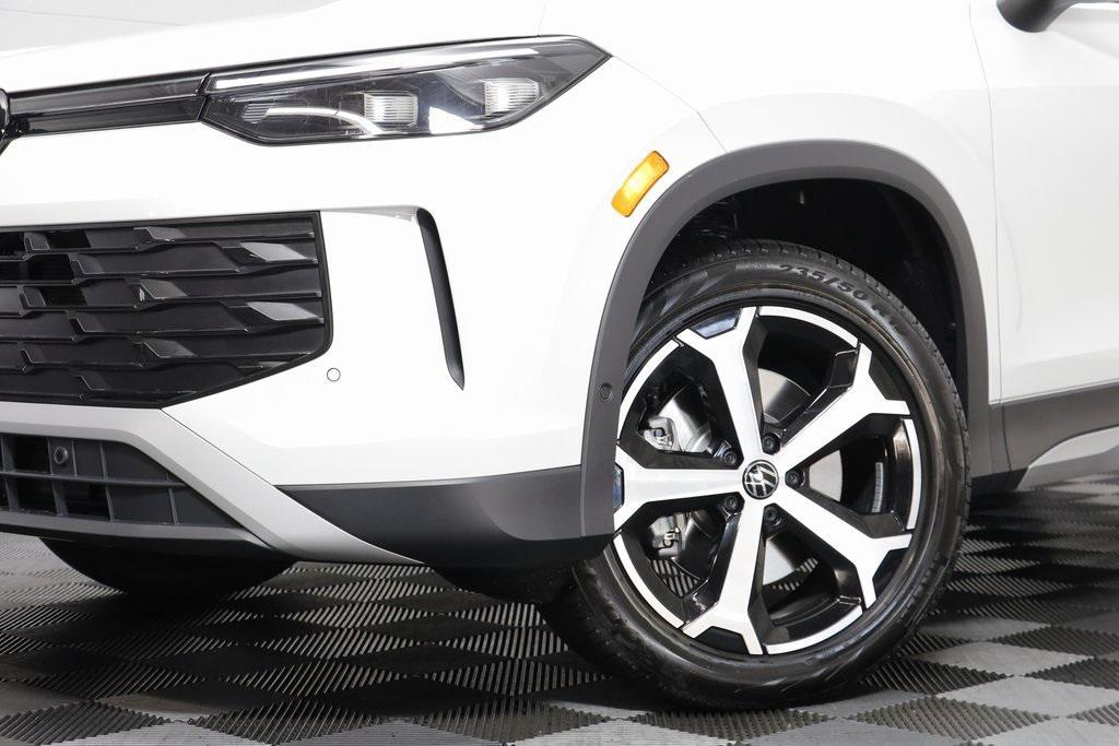 new 2025 Volkswagen Tiguan car, priced at $33,770