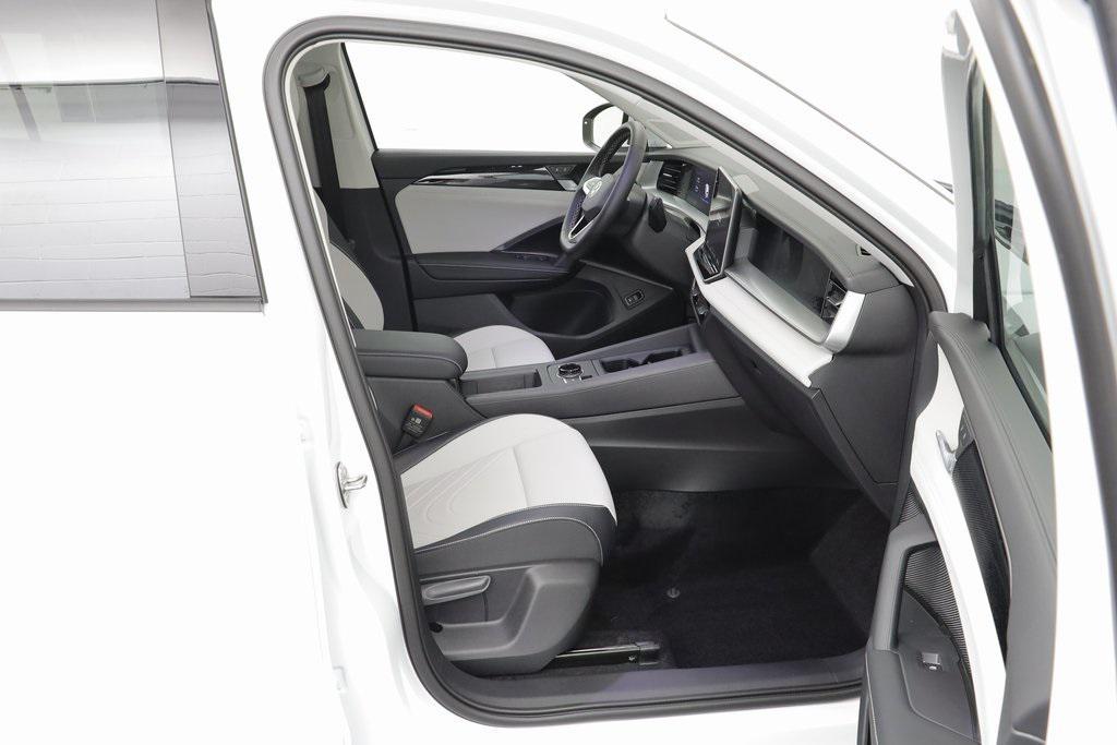 new 2025 Volkswagen Tiguan car, priced at $33,770