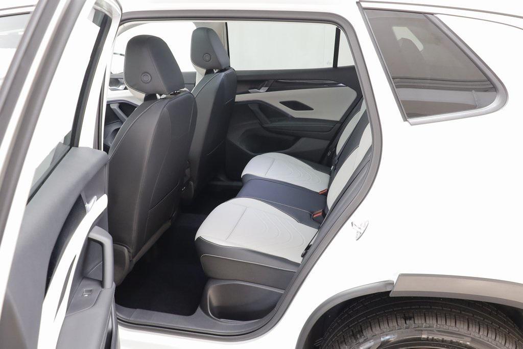 new 2025 Volkswagen Tiguan car, priced at $33,770