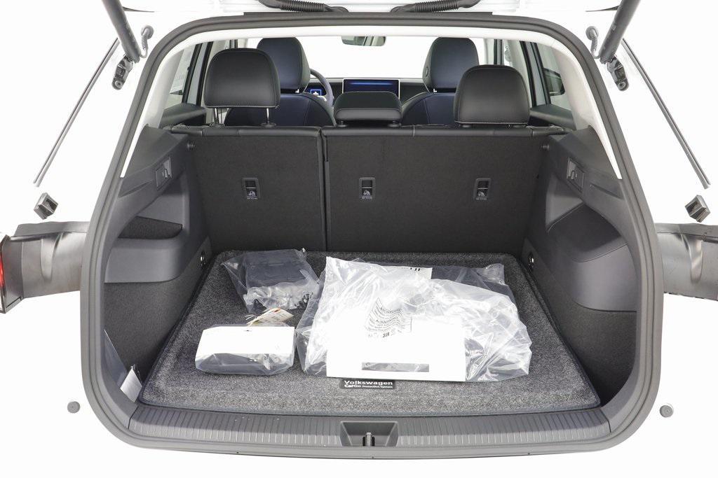 new 2025 Volkswagen Tiguan car, priced at $33,770