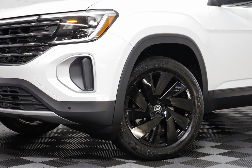 new 2026 Volkswagen Atlas car, priced at $47,557