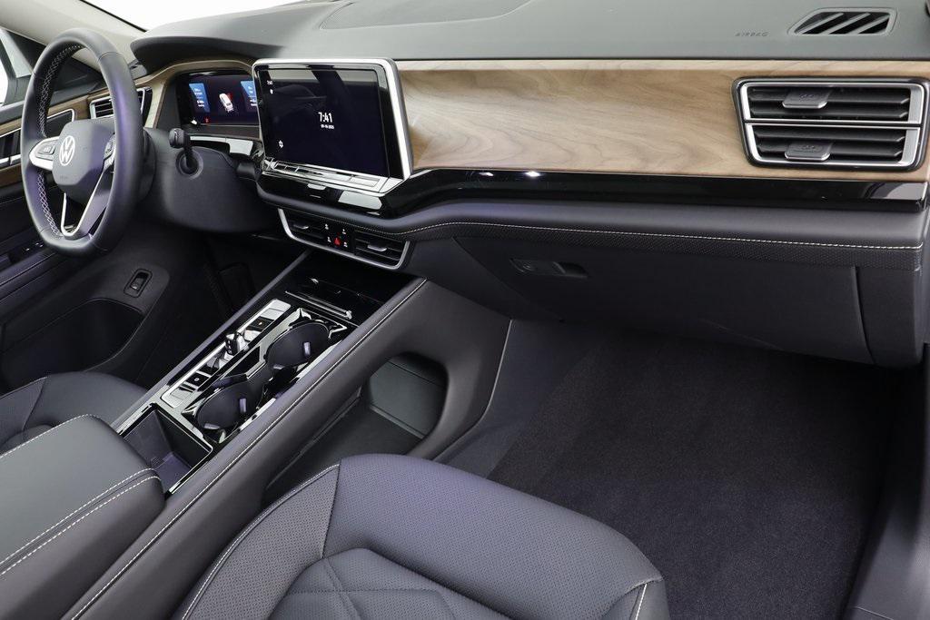 new 2026 Volkswagen Atlas car, priced at $47,557