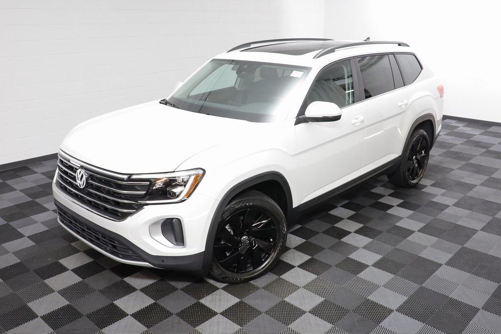 new 2026 Volkswagen Atlas car, priced at $47,557