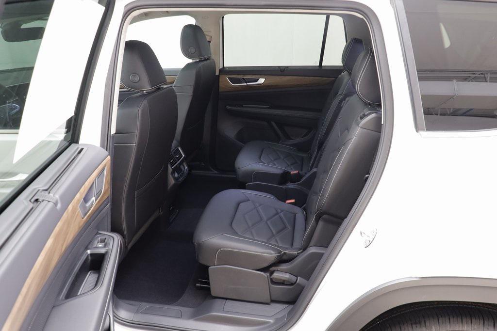 new 2026 Volkswagen Atlas car, priced at $47,557