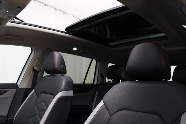 new 2025 Volkswagen Atlas car, priced at $45,577