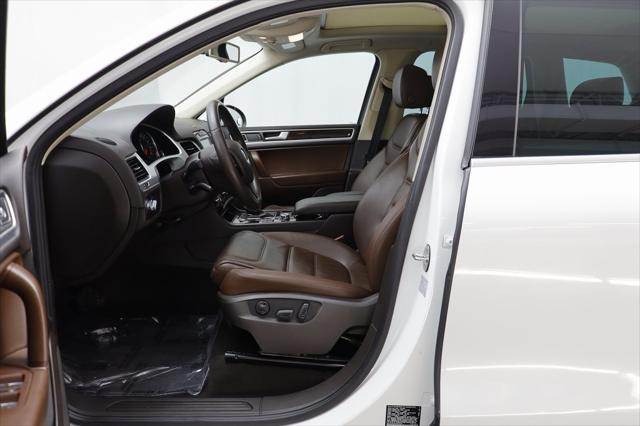 used 2014 Volkswagen Touareg car, priced at $12,941