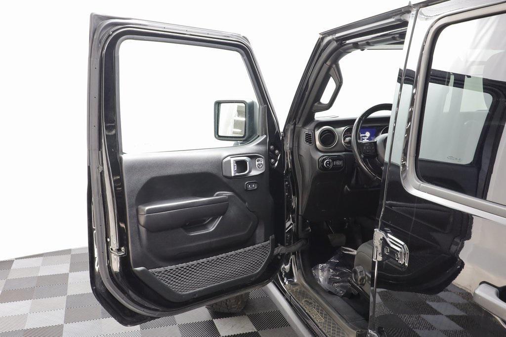 used 2021 Jeep Gladiator car, priced at $29,216